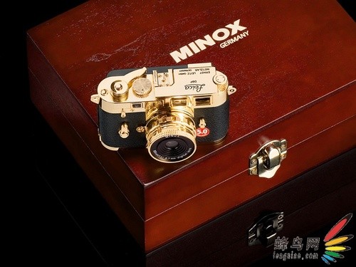 迷你外观！新版金色Leica M3在日本发布